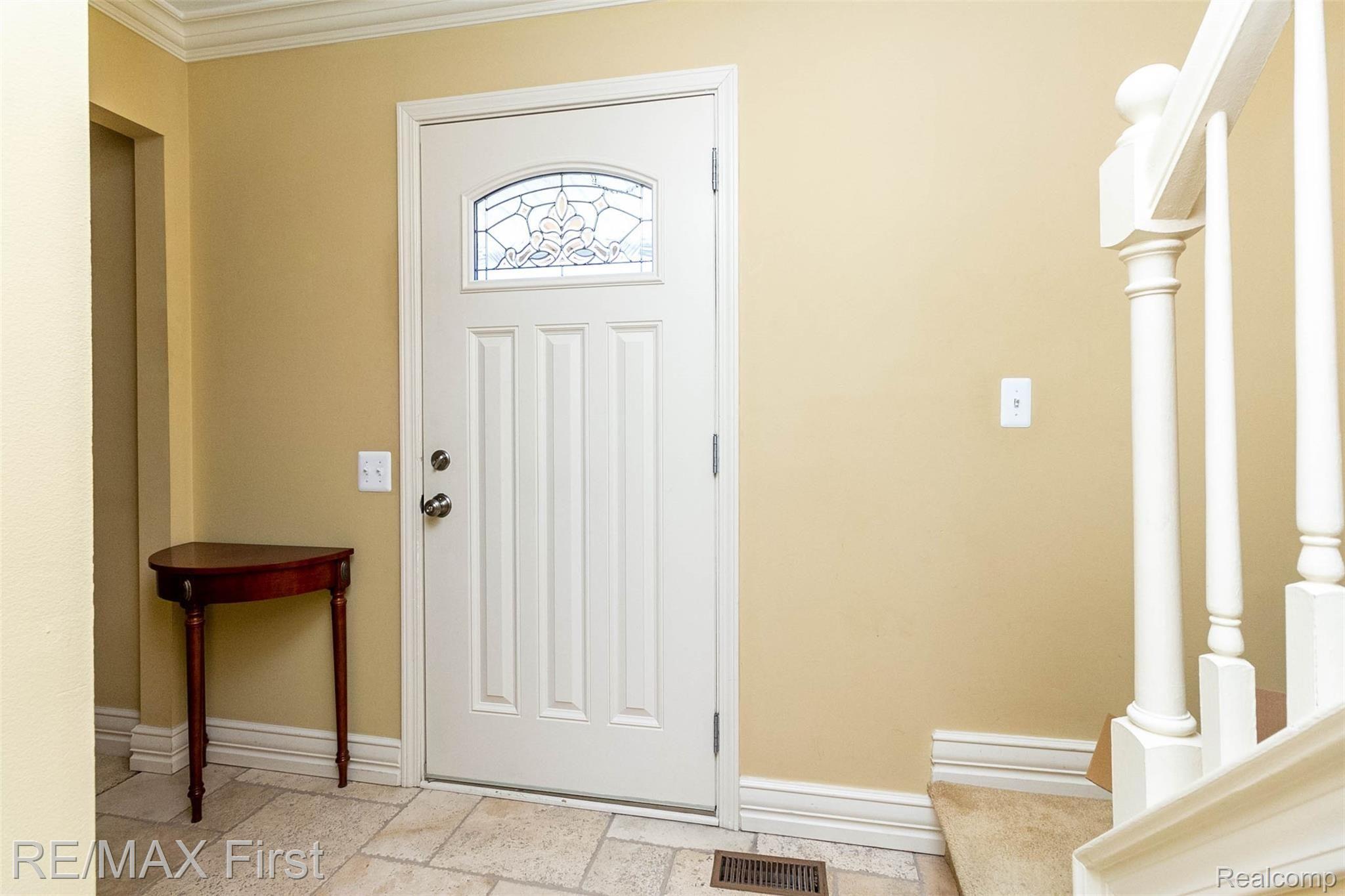 283 Whitney Drive Rochester, MI 48307 - Photo 17 of 56 d6.jpg
