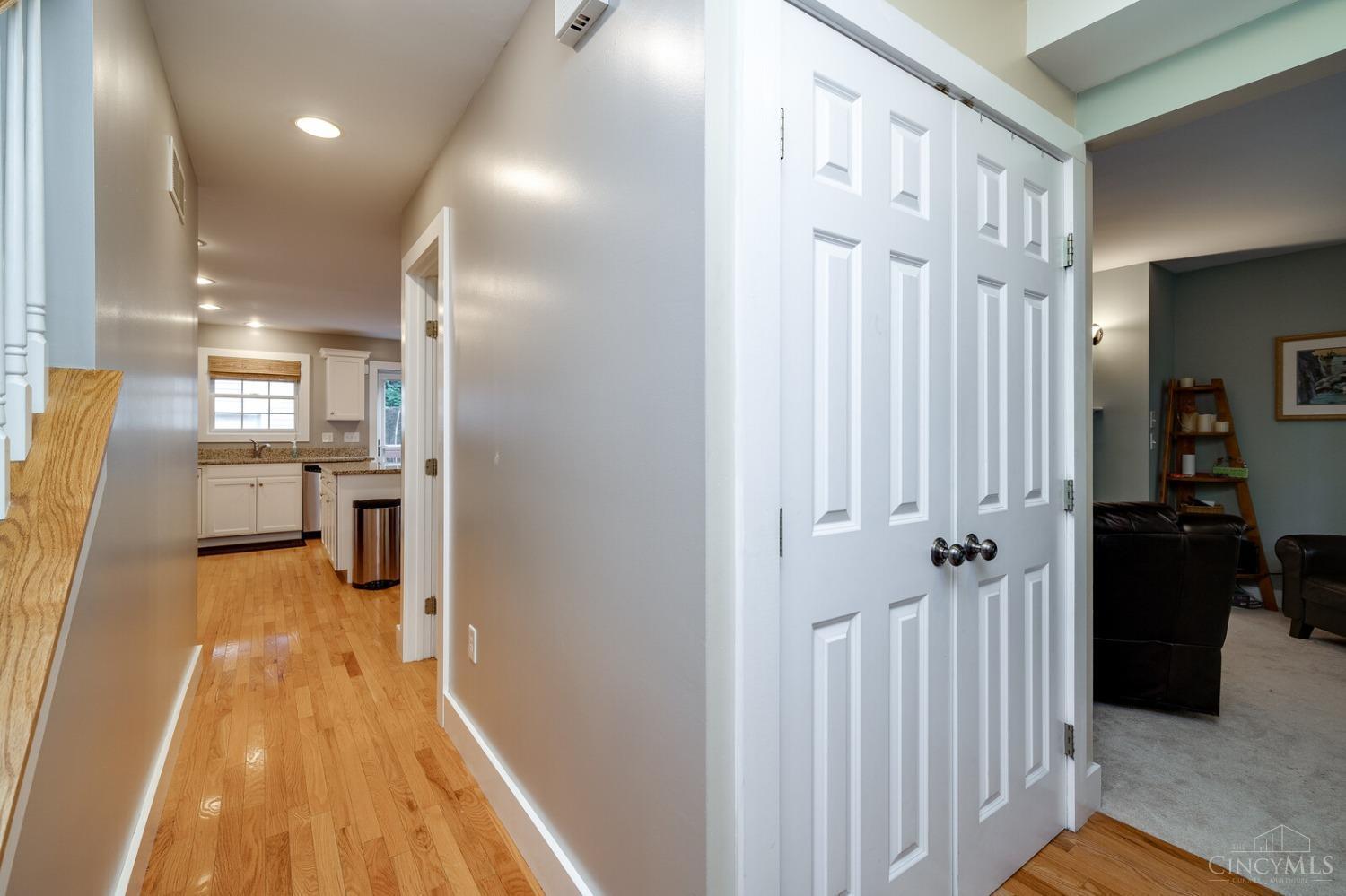 3850 Settle Road Mariemont, OH 45227 - Photo 8 of 41 Gallery Image 8
