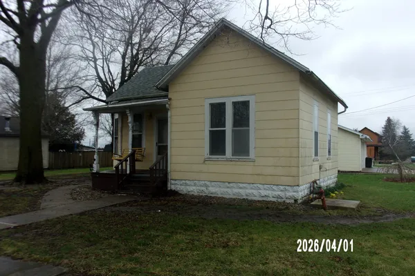 $104,500 | 309 North Colfax Street, Crescent City, IL 60928