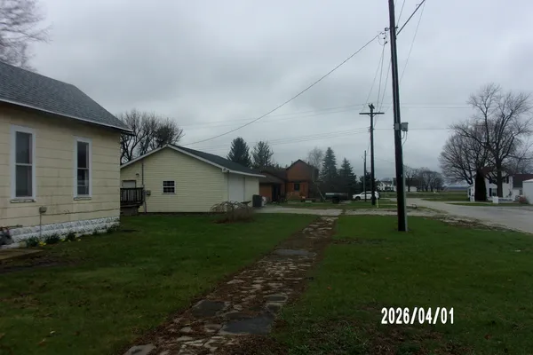 $104,500 | 309 North Colfax Street, Crescent City, IL 60928