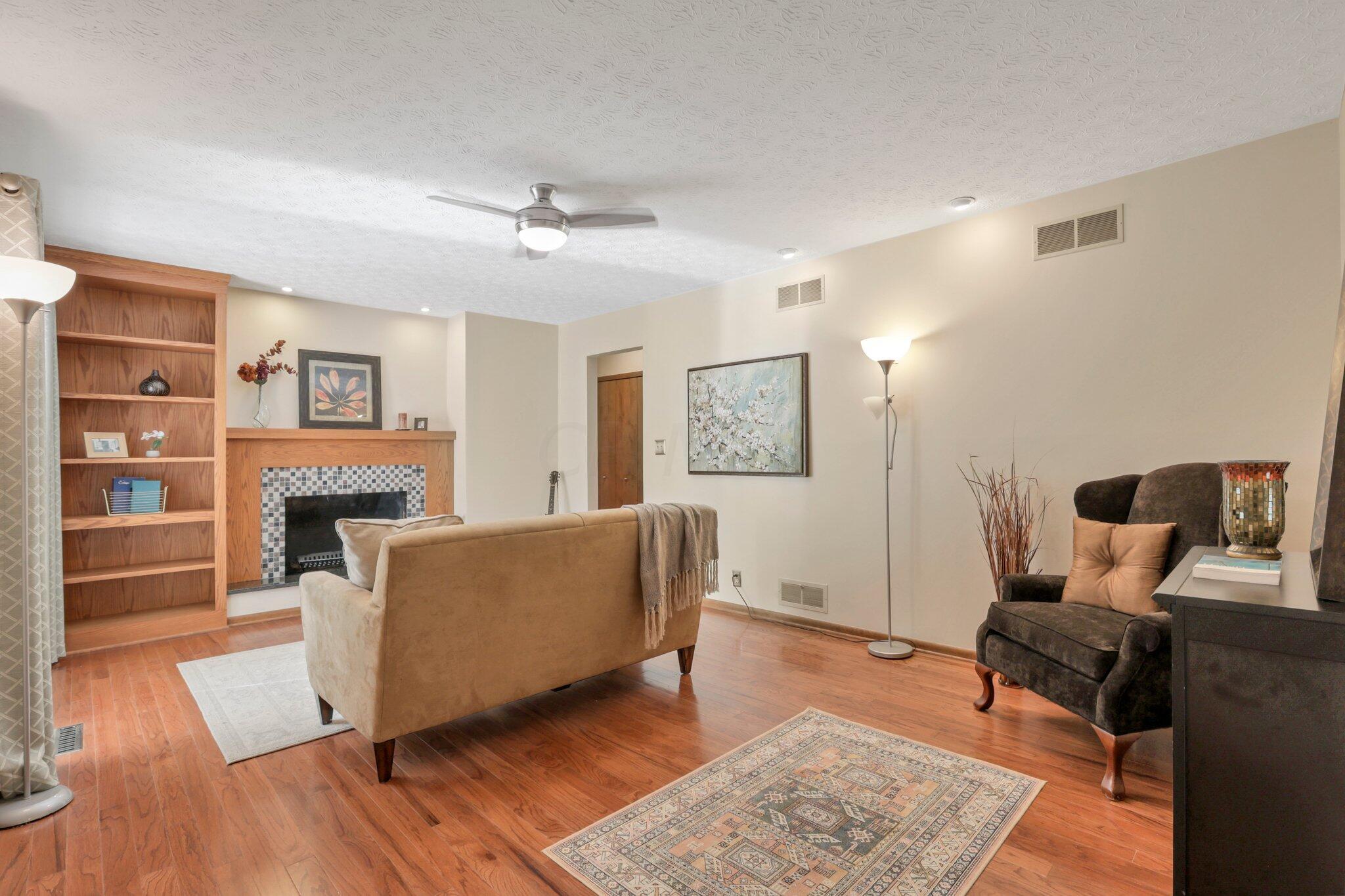 5611 Wilcox Road Dublin, OH 43016 - Photo 19 of 48 Family Room