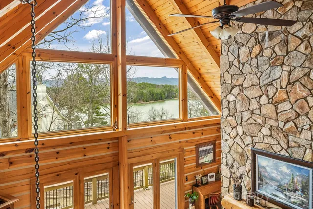 a view of yard with seating area