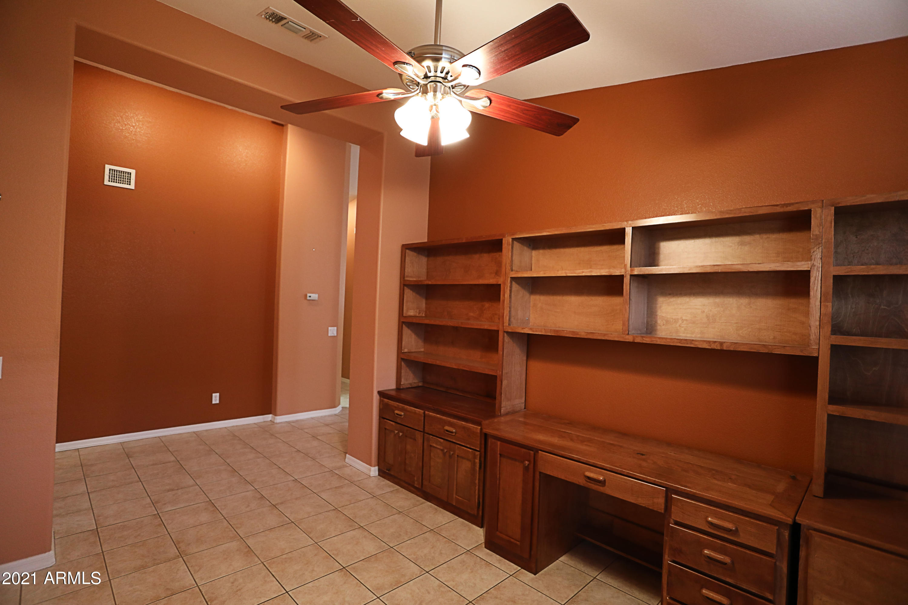 4300 East Walnut Road Gilbert, AZ 85298 - Photo 9 of 23 Den/office