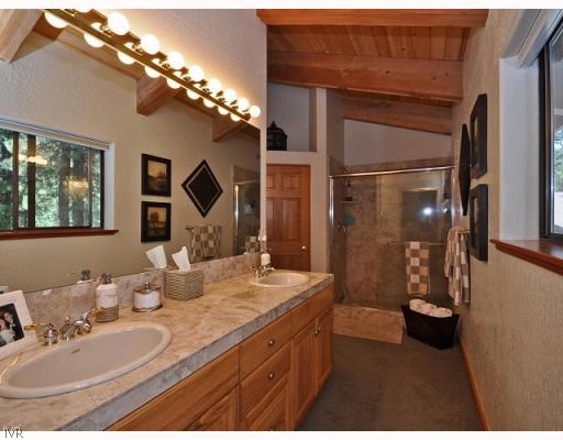 773 Golfers Pass Road Incline Village, NV 89451 - Photo 5 of 8 Master Bath/Spa.