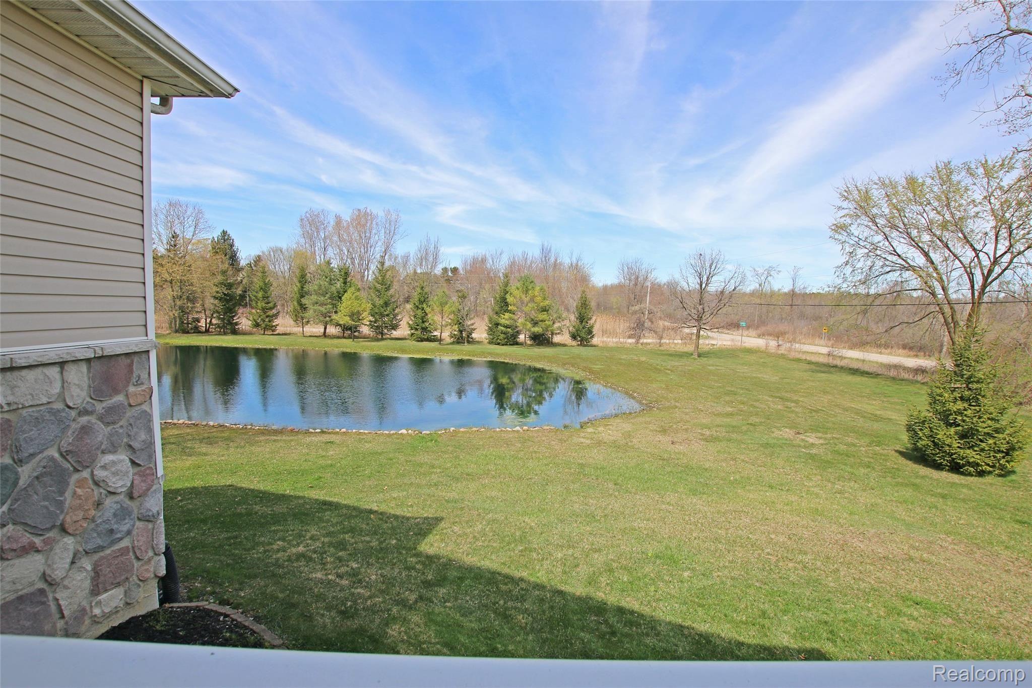 9026 Washburn Road Goodrich, MI 48438 - Photo 5 of 74 5) Front Porch View.jpg