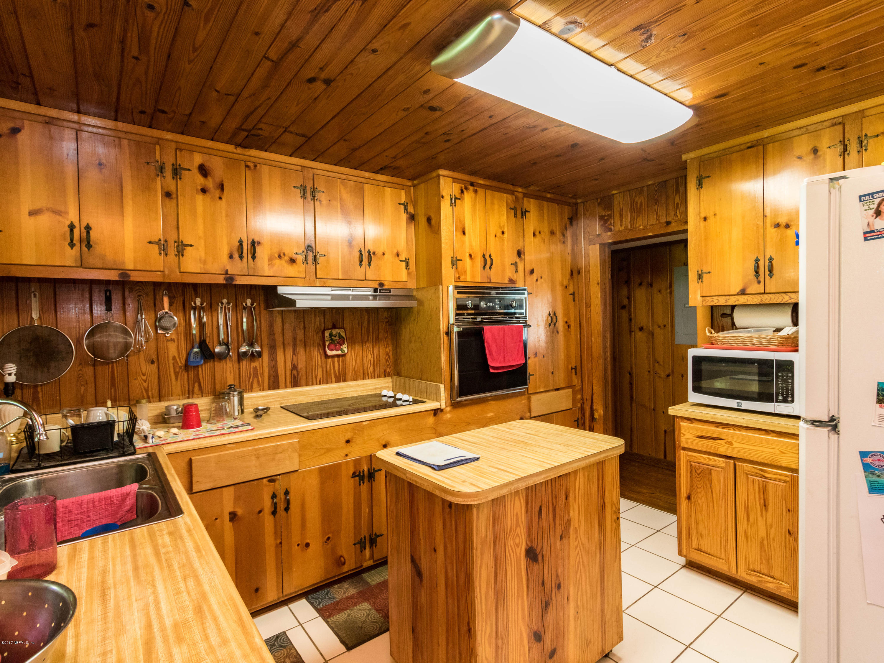 861 Cahoon Road South Jacksonville, FL 32221 - Photo 14 of 23 Kitchen
