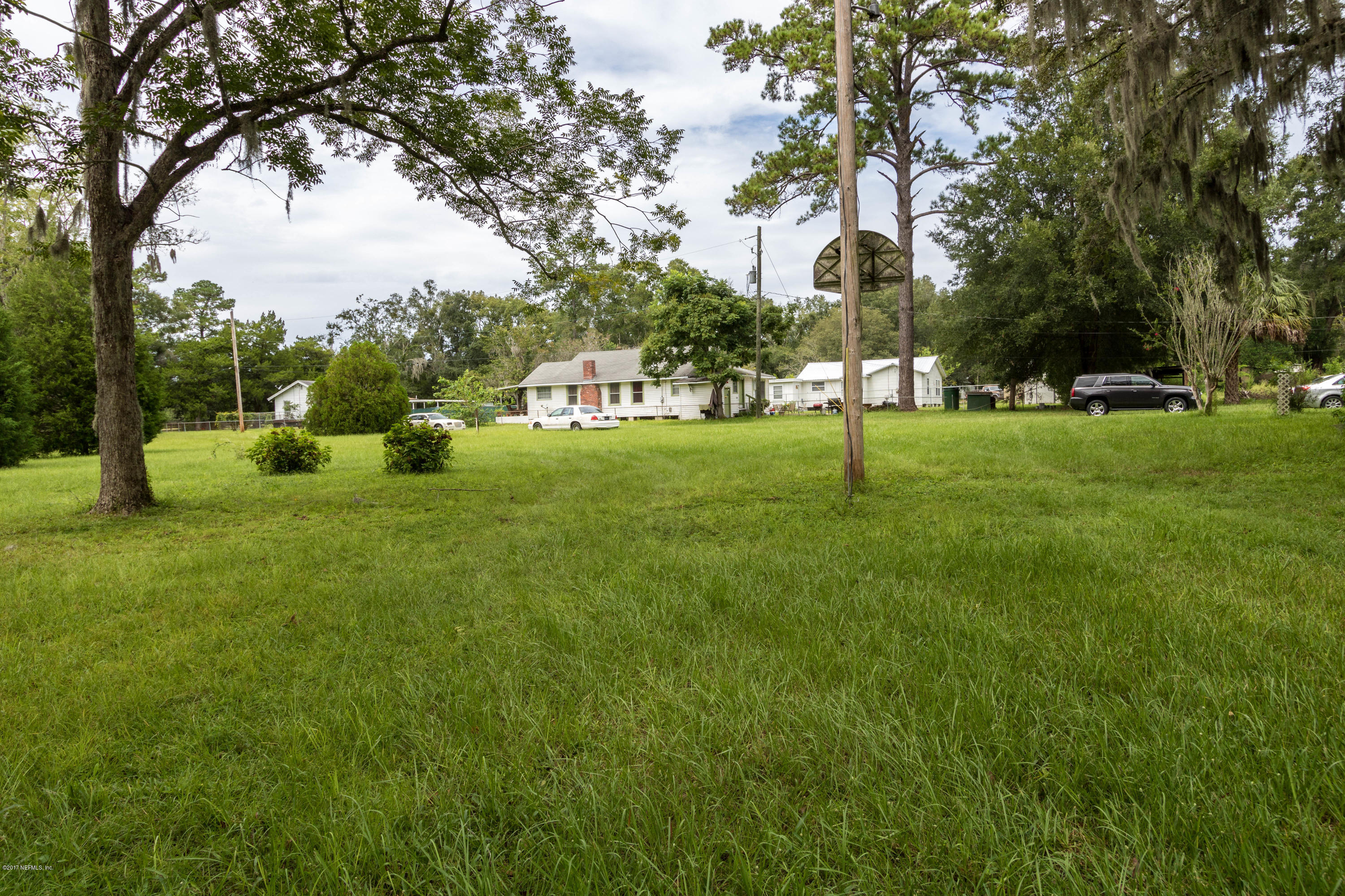 861 Cahoon Road South Jacksonville, FL 32221 - Photo 4 of 23 Front Yard
