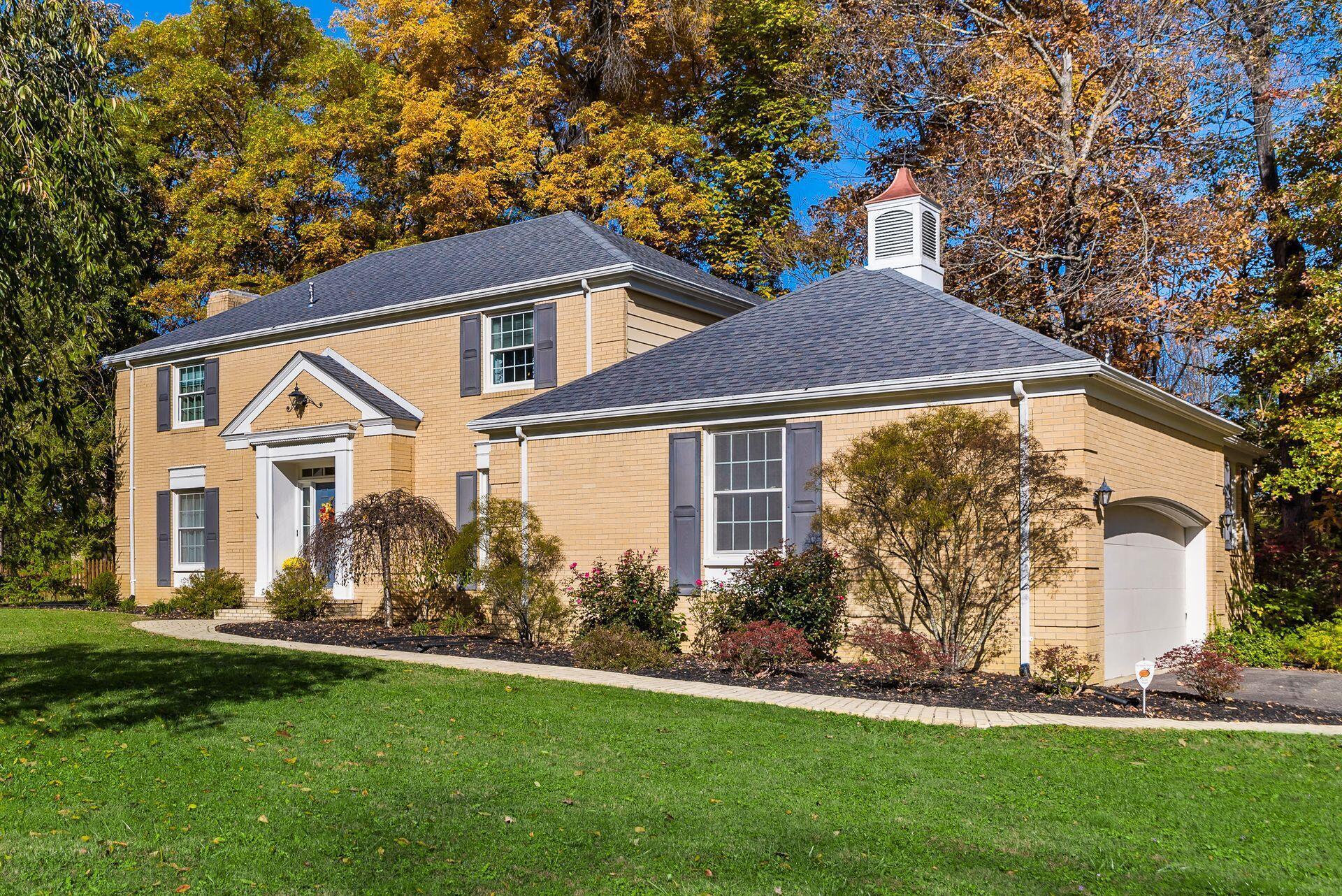 7080 Oakwood Road Circleville, OH 43113 - Photo 4 of 63 002_ Circleville OH 43113 USA
