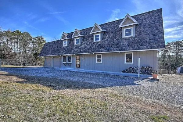 $388,800 | 2480 Elk Way, Newport, TN 37821