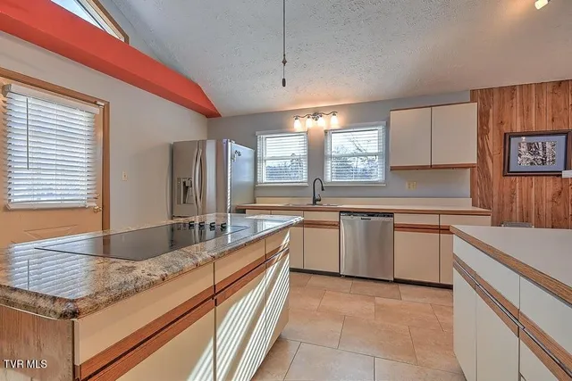 $388,800 | 2480 Elk Way, Newport, TN 37821