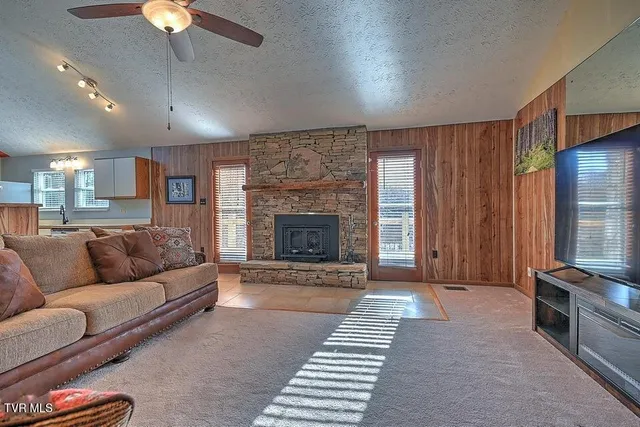 $388,800 | 2480 Elk Way, Newport, TN 37821