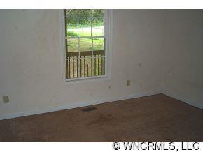 365 Lytle Cove Road Swannanoa, NC 28778 - Photo 6 of 12 Gallery Image 6