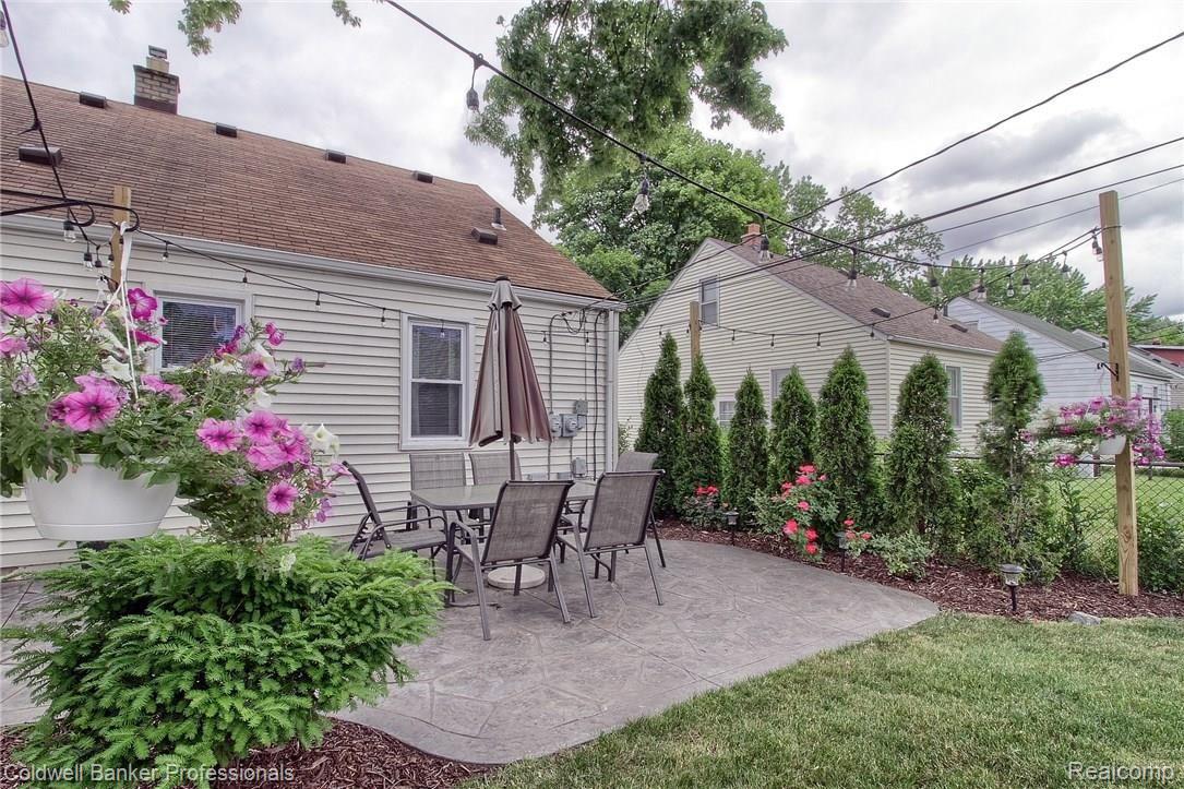1461 Oakley Road Clawson, MI 48017 - Photo 3 of 32 a (3).jpg