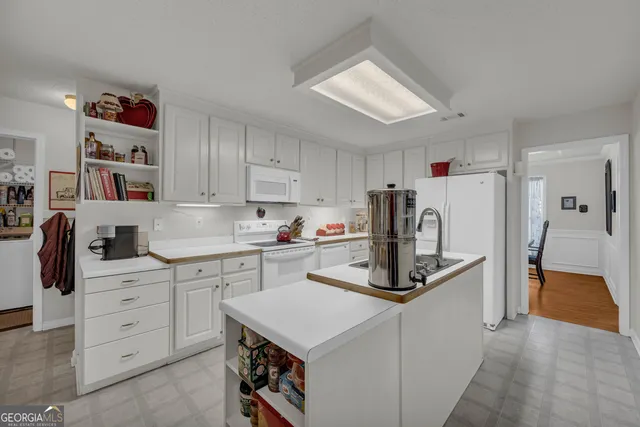 $320,000 | 357 Sundew Lane, Mount Airy, GA 30563