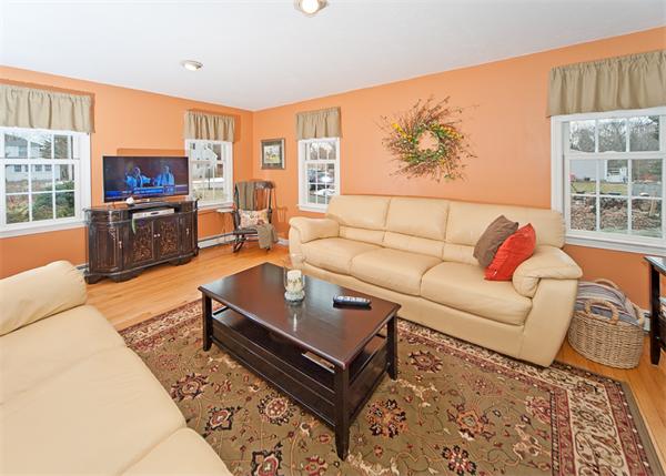71 Columbia Road Marshfield, MA 02050 - Photo 11 of 29 Gallery Image 11