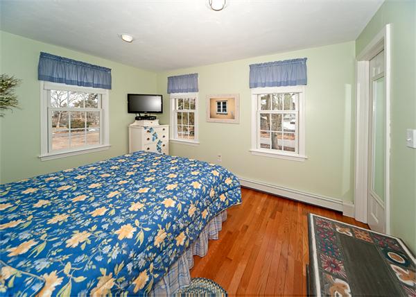 71 Columbia Road Marshfield, MA 02050 - Photo 16 of 29 Gallery Image 16