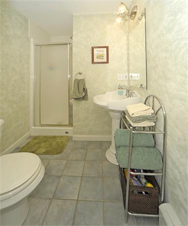 71 Columbia Road Marshfield, MA 02050 - Photo 17 of 29 Gallery Image 17