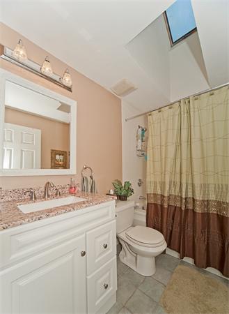 71 Columbia Road Marshfield, MA 02050 - Photo 18 of 29 Gallery Image 18