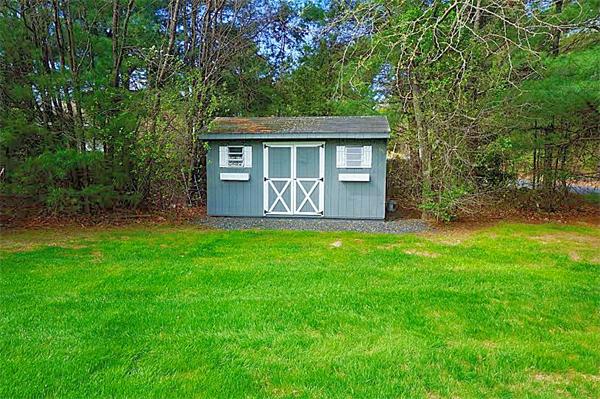 84 Howe Street Ashland, MA 01721 - Photo 5 of 30 Gallery Image 5