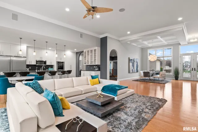 $849,900 | 1604 Cressa Court, Springfield, IL 62704