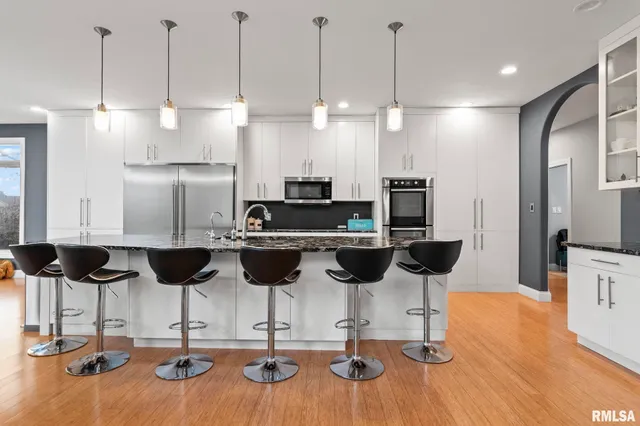 $849,900 | 1604 Cressa Court, Springfield, IL 62704