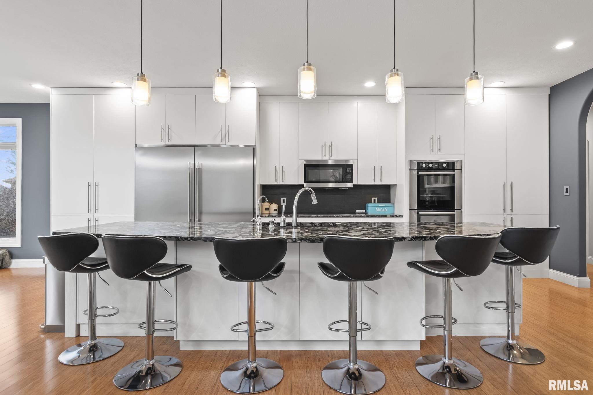 1604 Cressa Court Springfield, IL 62704 - Photo 21 of 81