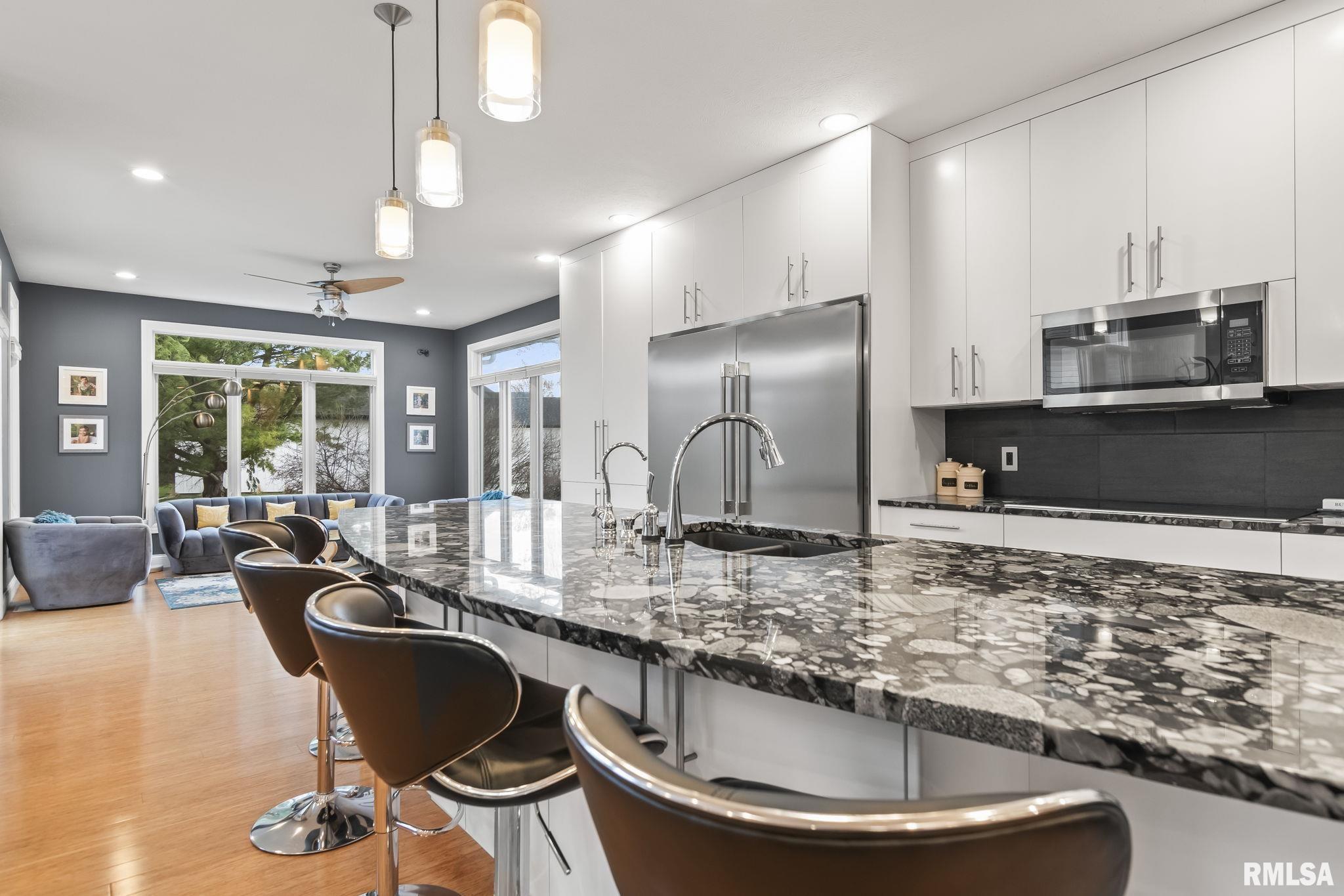 1604 Cressa Court Springfield, IL 62704 - Photo 24 of 81