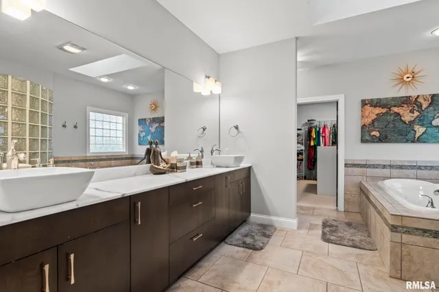 $849,900 | 1604 Cressa Court, Springfield, IL 62704