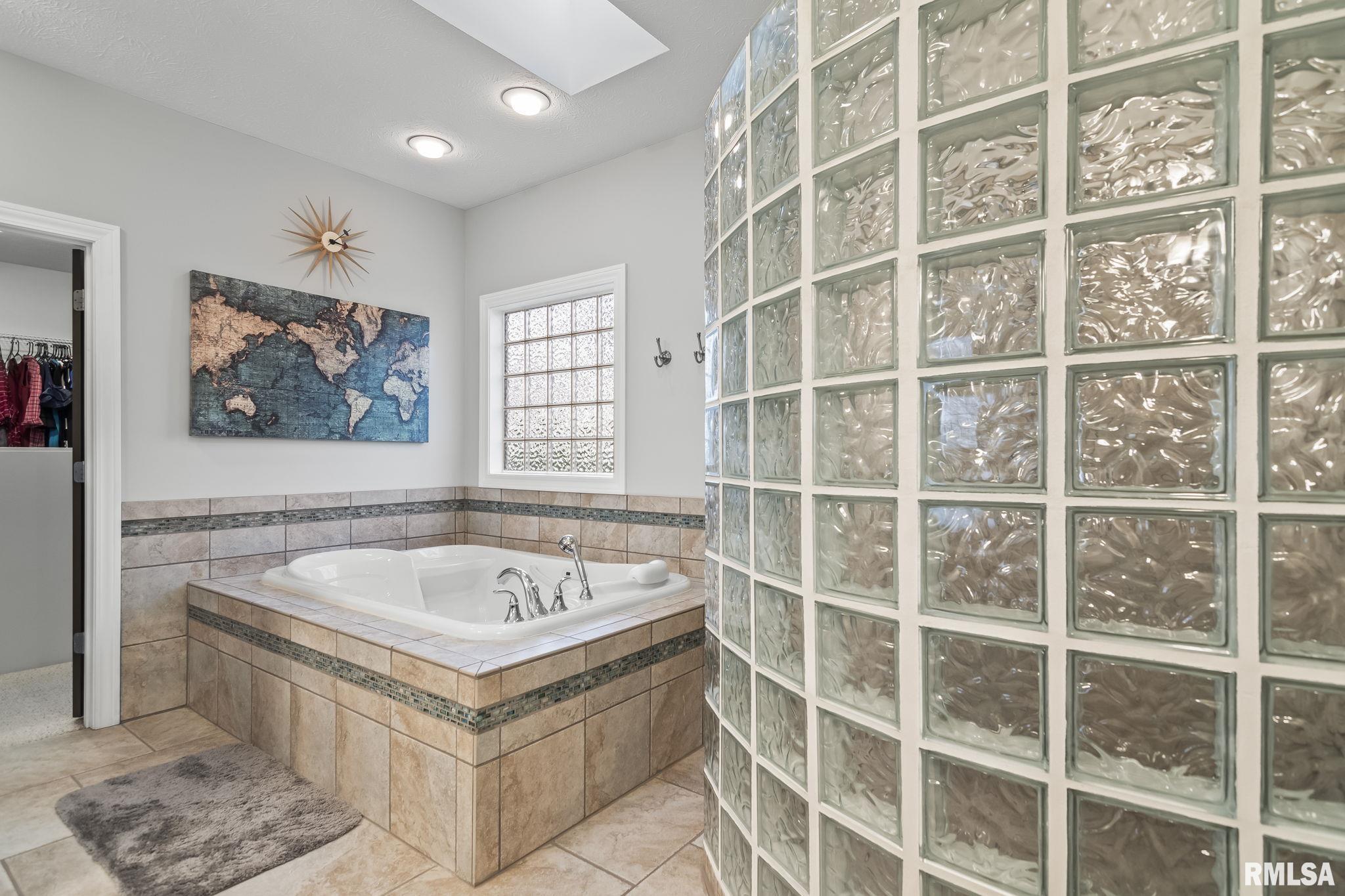 1604 Cressa Court Springfield, IL 62704 - Photo 30 of 81