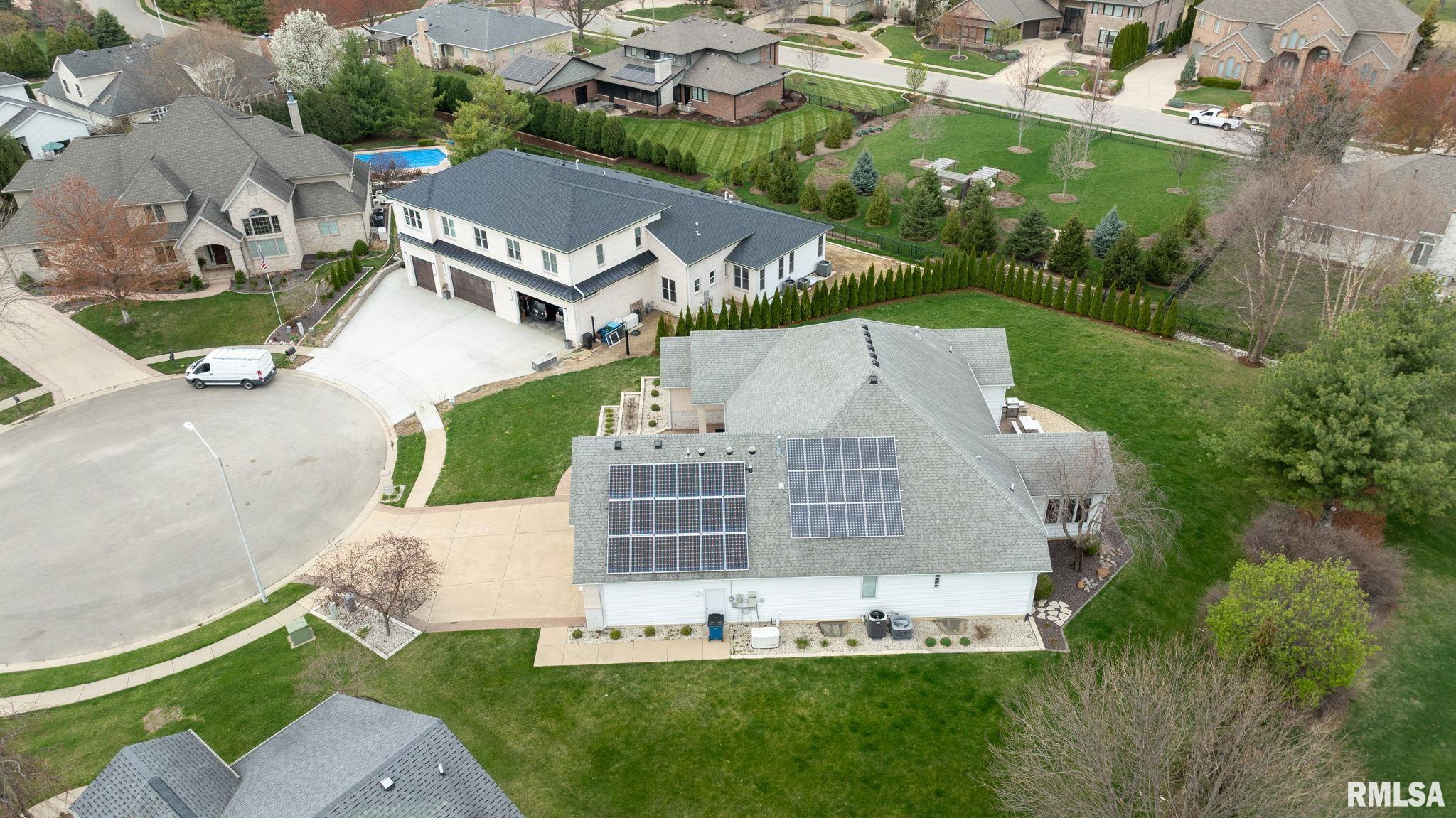 1604 Cressa Court Springfield, IL 62704 - Photo 4 of 81