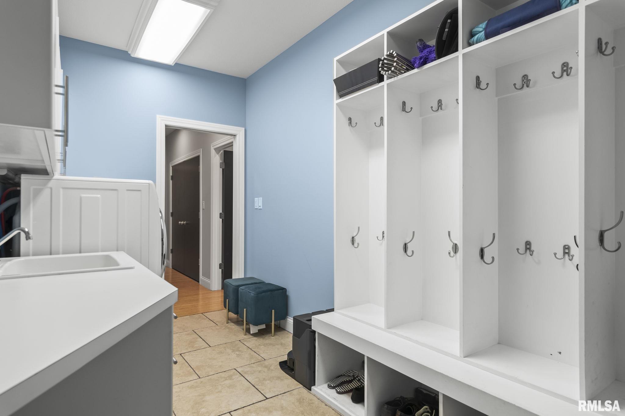 1604 Cressa Court Springfield, IL 62704 - Photo 43 of 81