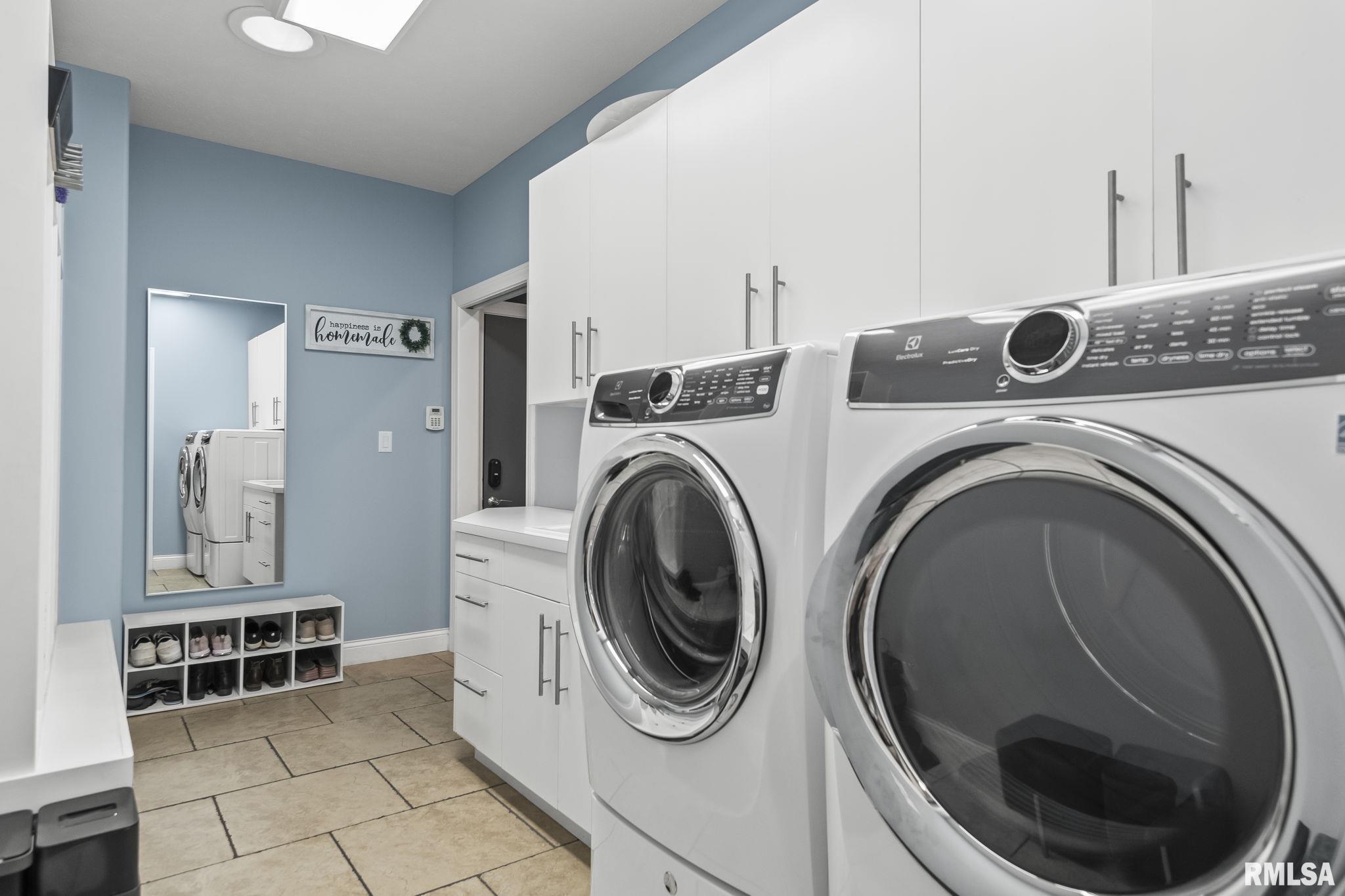 1604 Cressa Court Springfield, IL 62704 - Photo 44 of 81