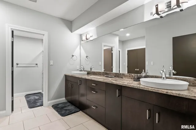 $849,900 | 1604 Cressa Court, Springfield, IL 62704