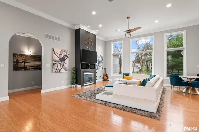 $849,900 | 1604 Cressa Court, Springfield, IL 62704