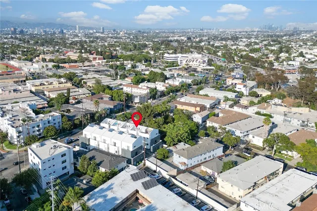 $1,295,000 | 3306 Aria Lane, Los Angeles, CA 90034