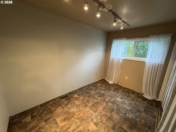 $240,000 | 1600 Rhododendron Drive, Unit 218, Florence, OR 97439