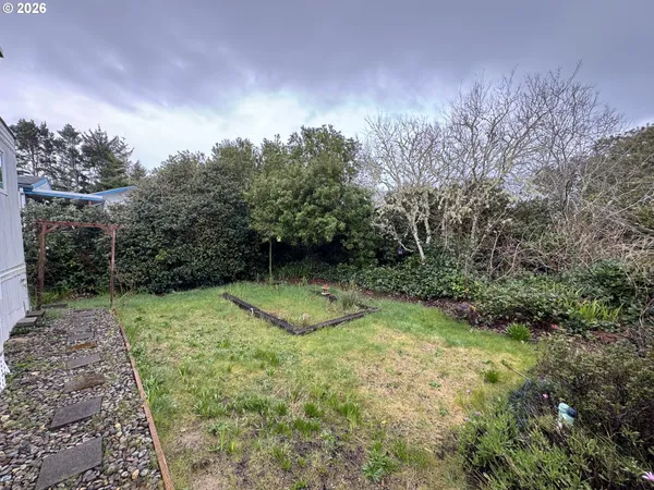 $240,000 | 1600 Rhododendron Drive, Unit 218, Florence, OR 97439