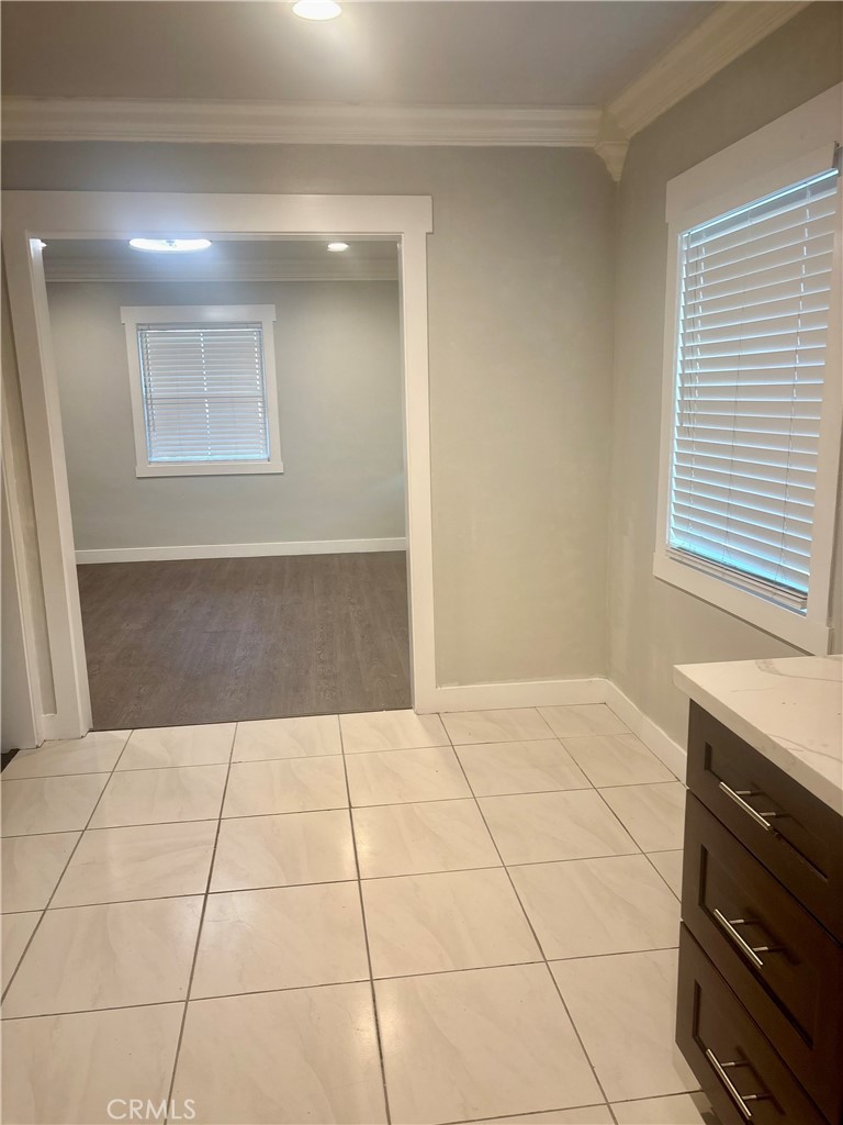 1503 North Chester Avenue Compton, CA 90221 - Photo 11 of 18 a view of an empty room and a window