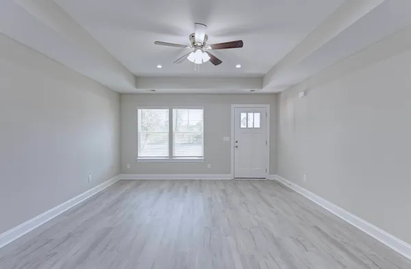 $2,200 | 913 North Lemacks Street, Walterboro, SC 29488