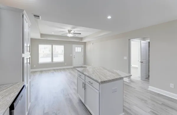 $2,200 | 913 North Lemacks Street, Walterboro, SC 29488