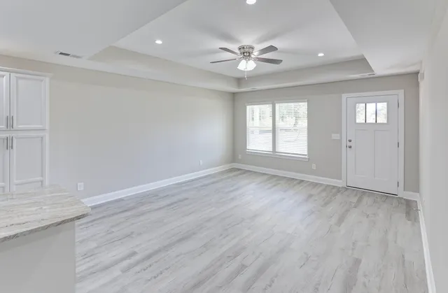 $2,200 | 913 North Lemacks Street, Walterboro, SC 29488