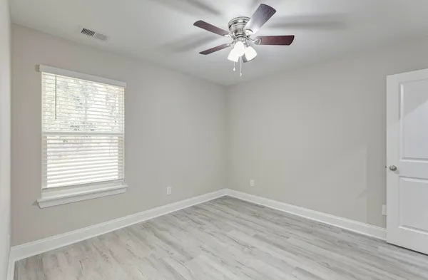 $2,200 | 913 North Lemacks Street, Walterboro, SC 29488