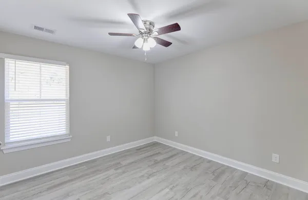 $2,200 | 913 North Lemacks Street, Walterboro, SC 29488