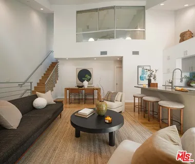 $1,385,000 | 1803 16th Street, Unit B, Santa Monica, CA 90404
