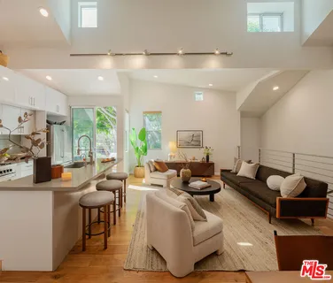 $1,385,000 | 1803 16th Street, Unit B, Santa Monica, CA 90404