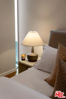 $1,385,000 | 1803 16th Street, Unit B, Santa Monica, CA 90404