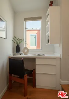 $1,385,000 | 1803 16th Street, Unit B, Santa Monica, CA 90404