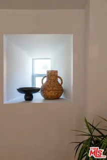 $1,385,000 | 1803 16th Street, Unit B, Santa Monica, CA 90404
