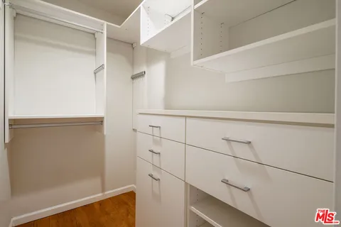 $1,385,000 | 1803 16th Street, Unit B, Santa Monica, CA 90404