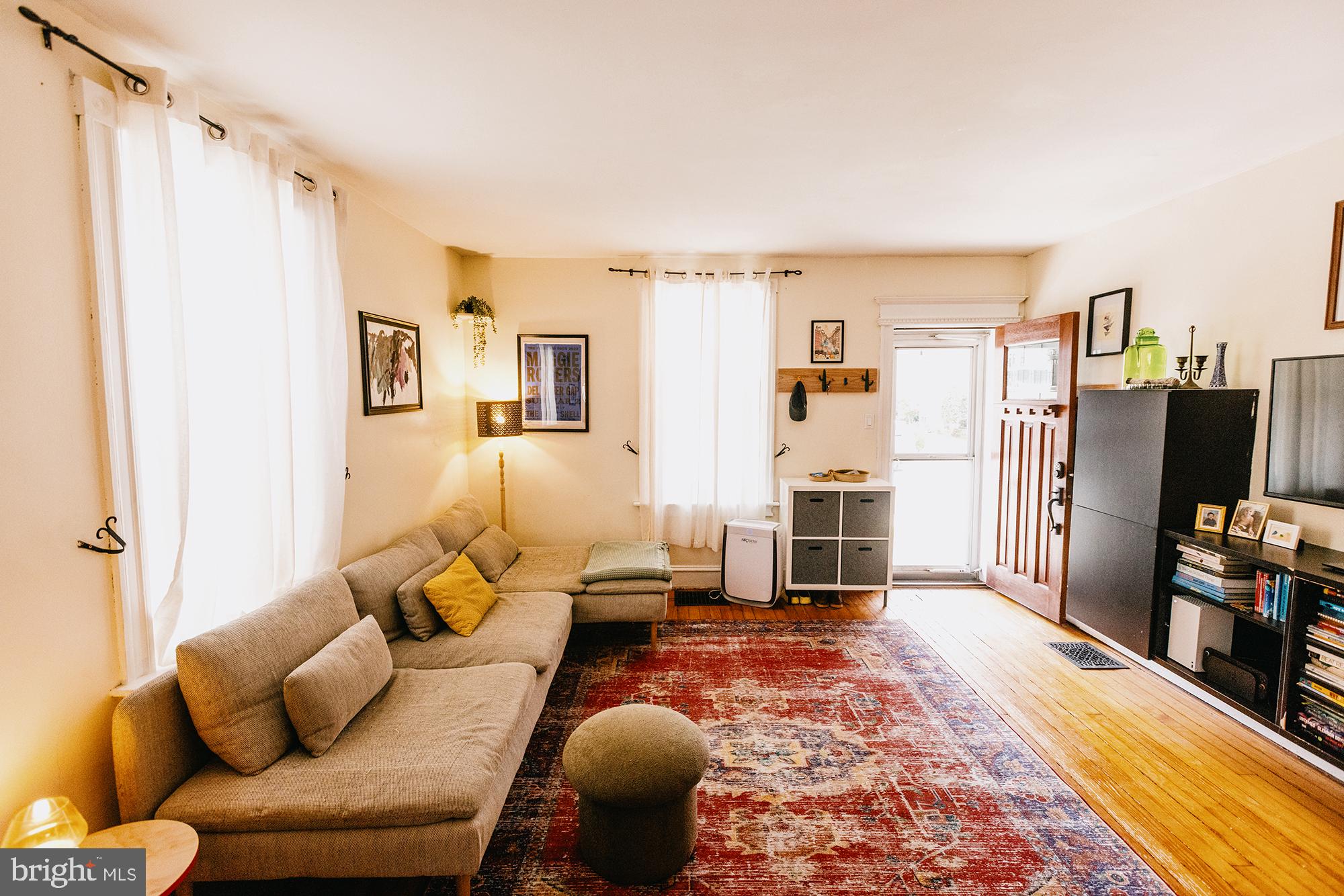 429 Maple Street Jenkintown, PA 19046 - Photo 5 of 46